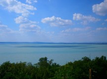 "Tejkék" Balaton. Fotó: Christopher Adam.